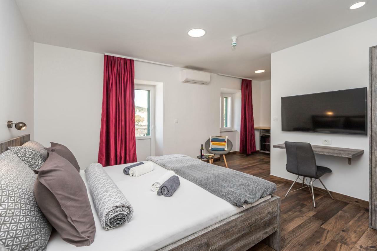 Apinelo Port Rooms Split Eksteriør billede