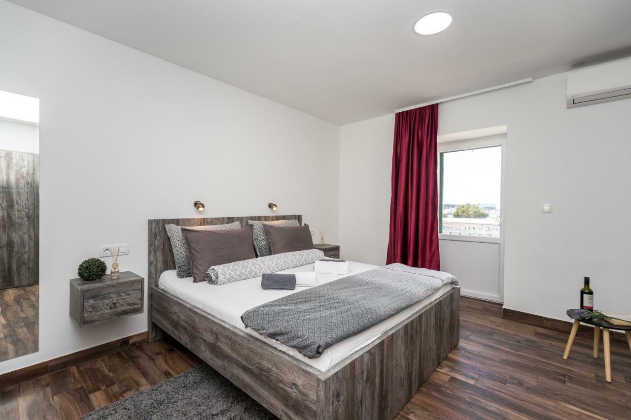 Apinelo Port Rooms Split Eksteriør billede